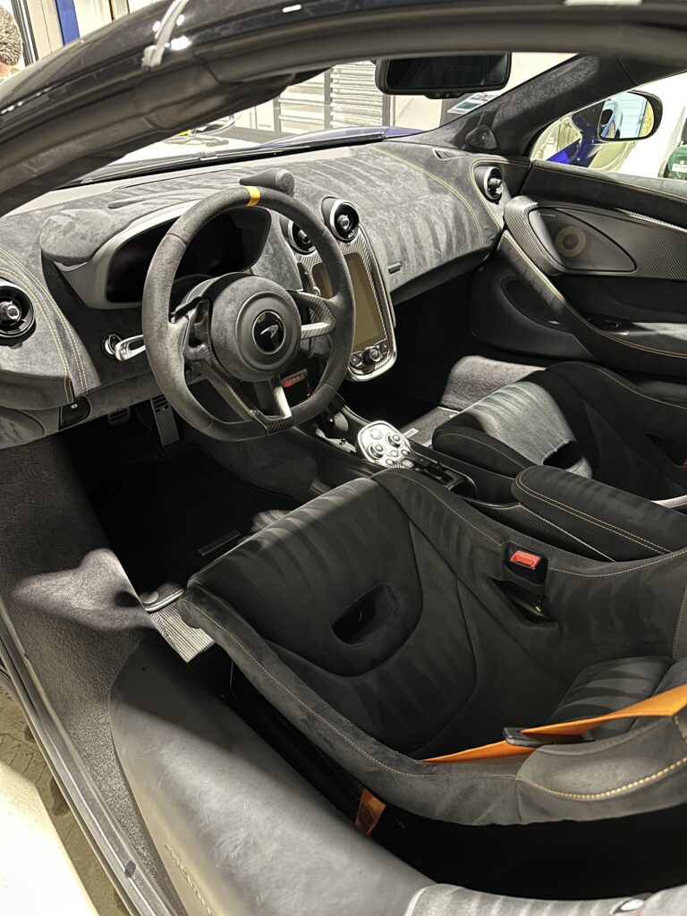 MCLaren 600LT (11)