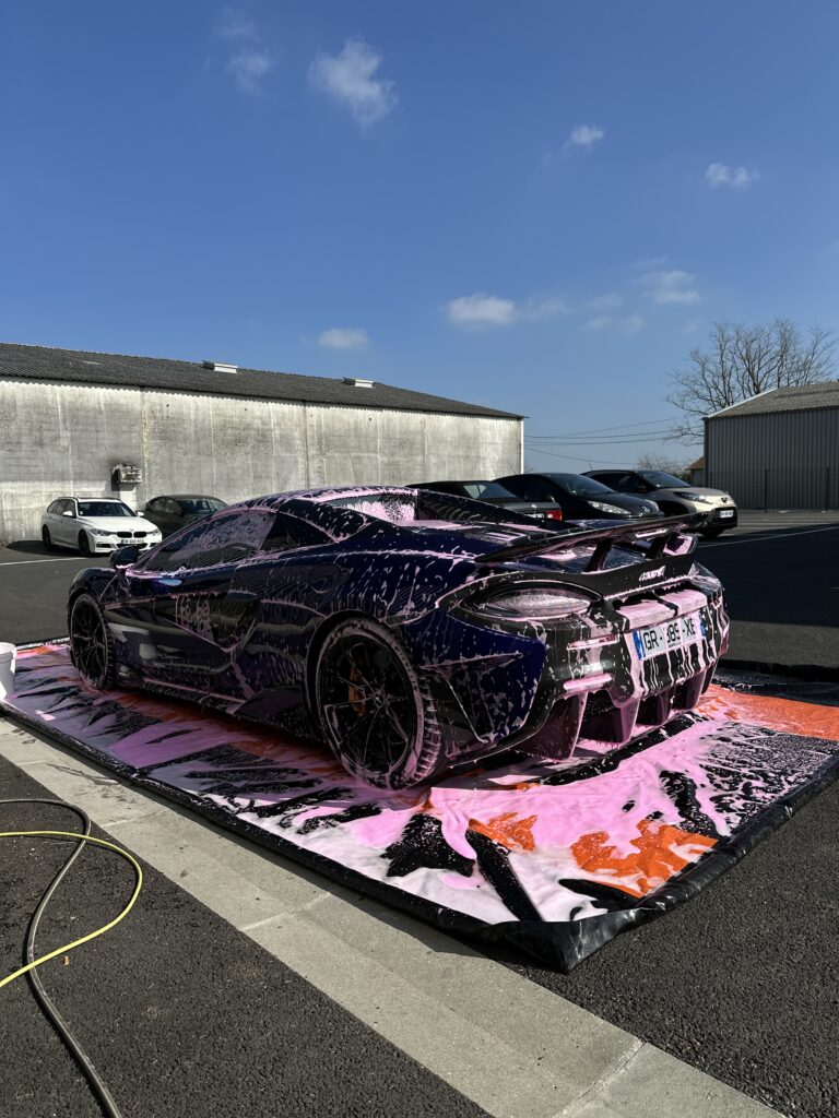 MCLaren 600LT (14)