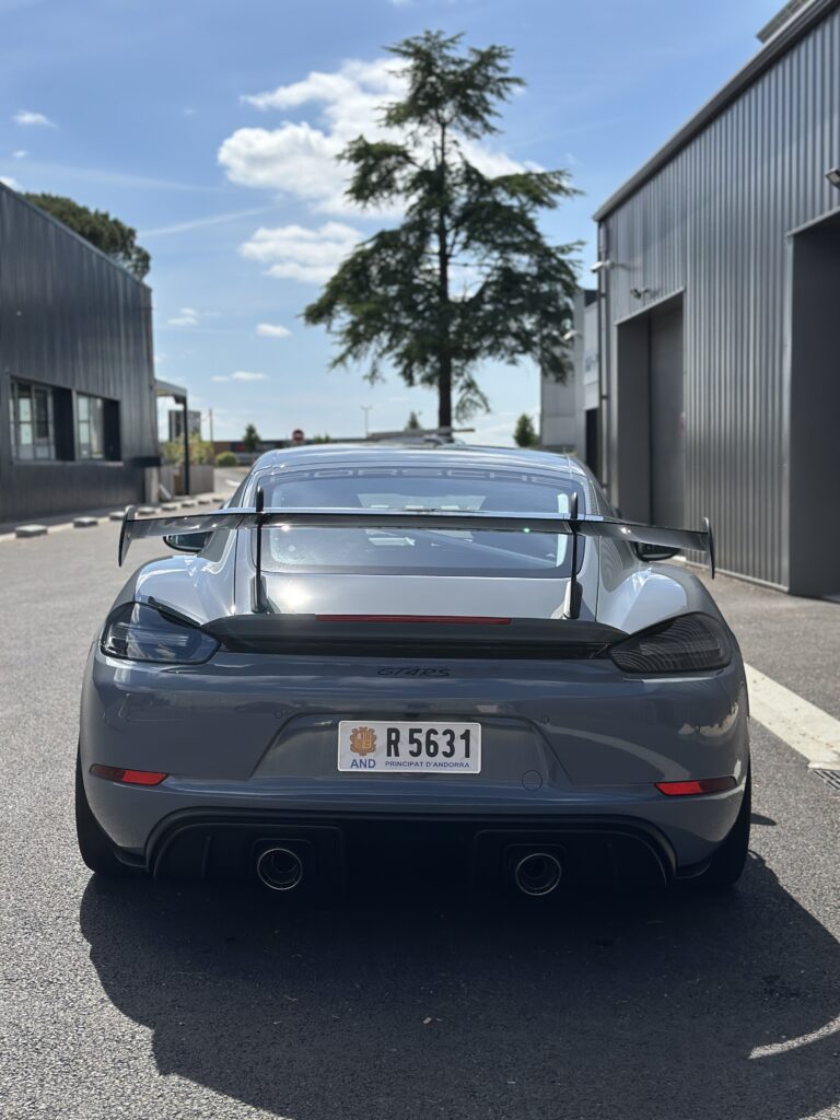 Porsche GT4 RS (5)